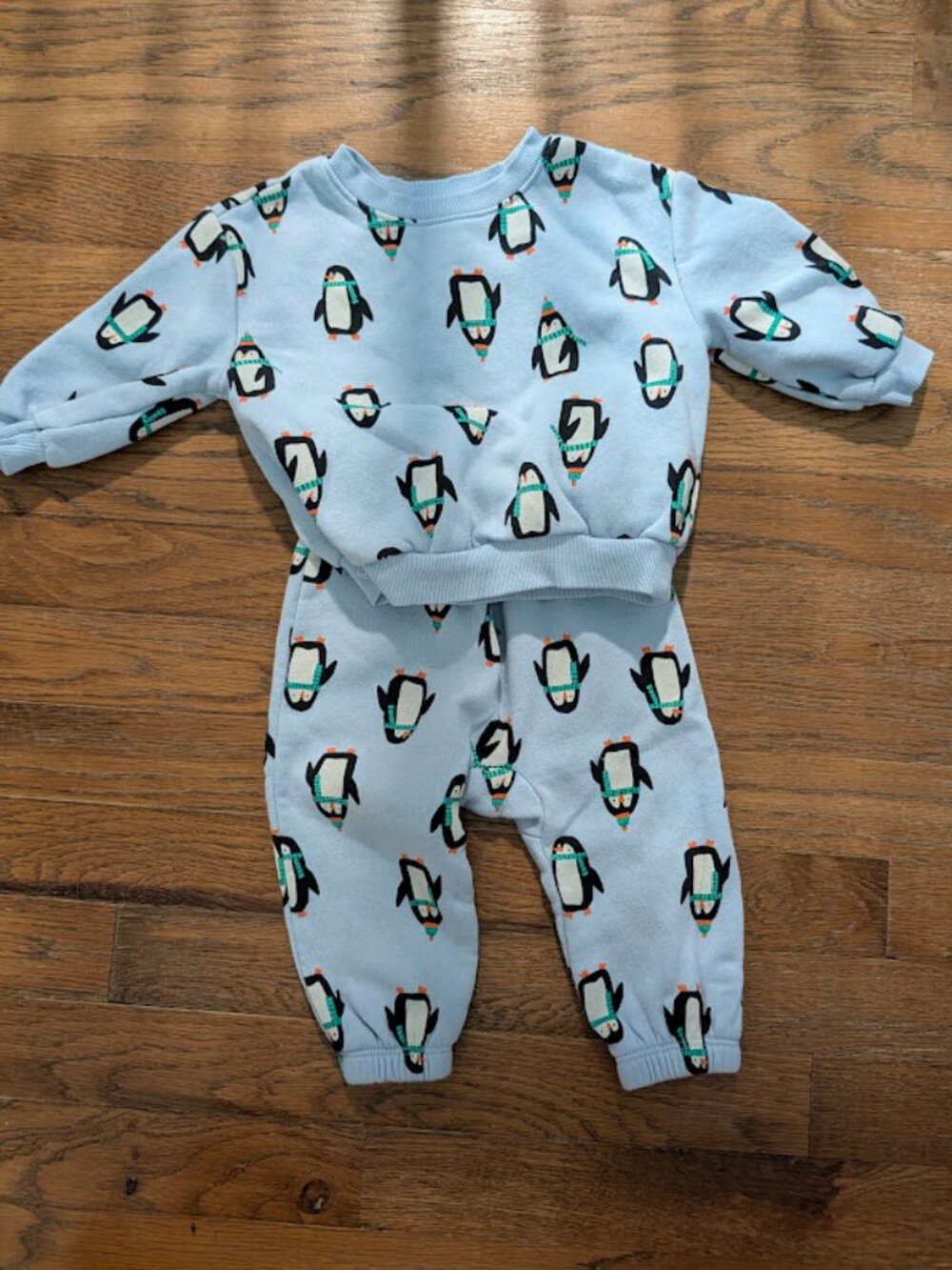 Old Navy Penguin Sweatsuit Light Blue 6-12M